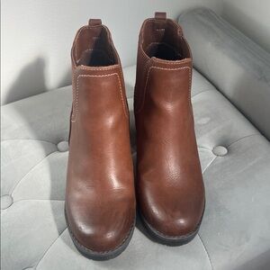 Eastland Chestnut Ankle Booties